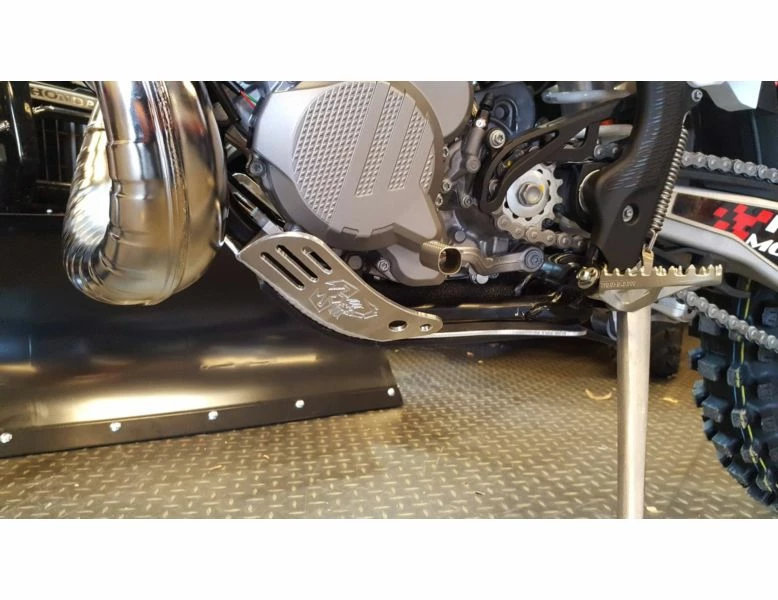 Emperor Racing Heavy Duty Skid Plate (KTM 250/300) 4 Emperor Racing Heavy Duty Skid Plate (KTM 250/300) - Image 4