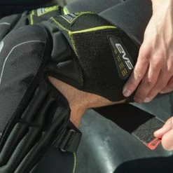 EVS TP199 Lite Knee Pads -HJC download 2 2 3